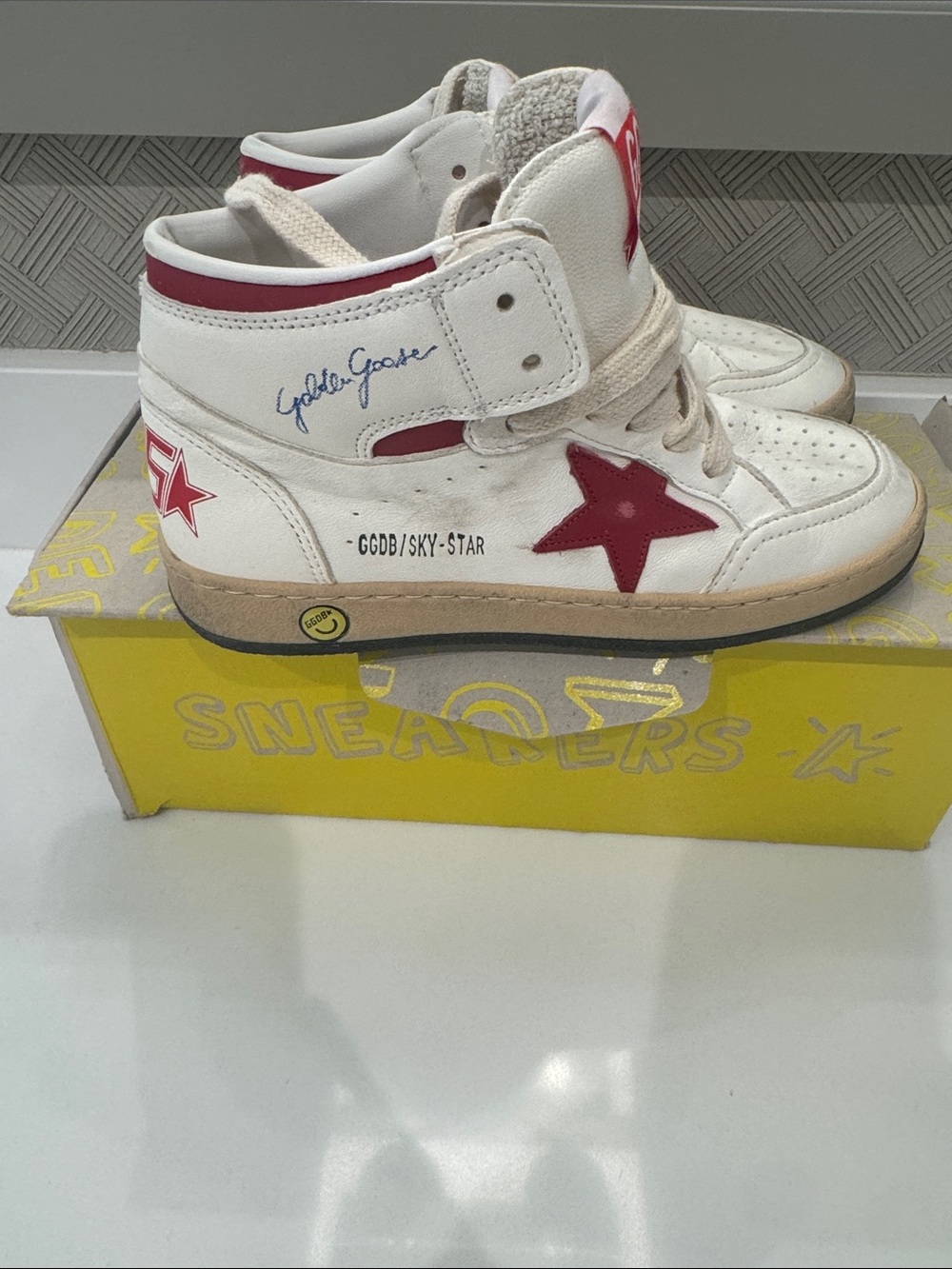 Golden Goose Kids Kid's High-Top Sky Star Sneakers off white/red EU 33 US 2 NEW